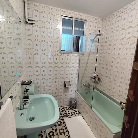 Ciudad De La Cultura Lägenhet *