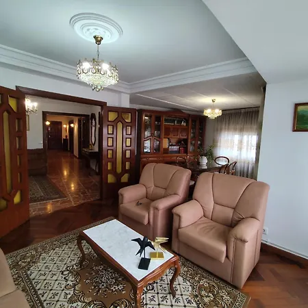 Lägenhet Ciudad De La Cultura *