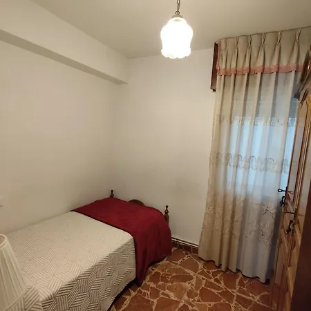 Ciudad De La Cultura Lägenhet *